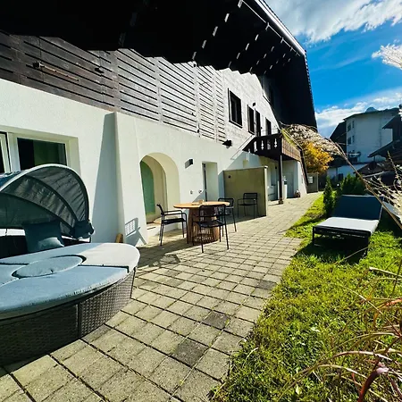 Apartment Cute & Cozy Oasis, Private Afternoon Sun Terrace *
