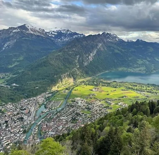 Cute & Cozy Oasis, Private Afternoon Sun Terrace Kandersteg