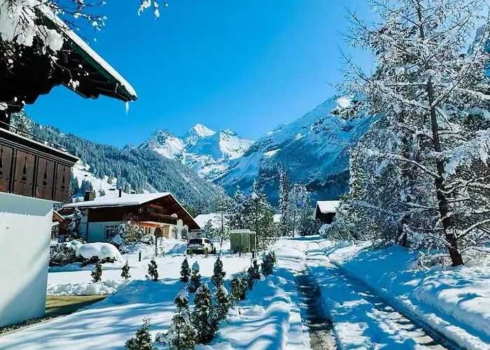 Cute & Cozy Oasis, Private Afternoon Sun Terrace Lejlighed