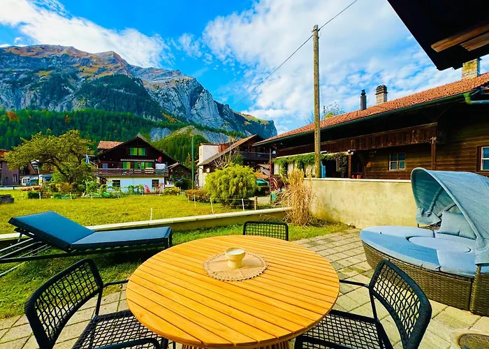 Cute & Cozy Oasis, Private Afternoon Sun Terrace Lejlighed