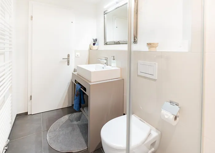 Cute & Cozy Oasis, Private Afternoon Sun Terrace * Kandersteg