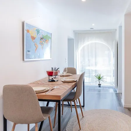 Apartment Cute & Cozy Oasis, Private Afternoon Sun Terrace