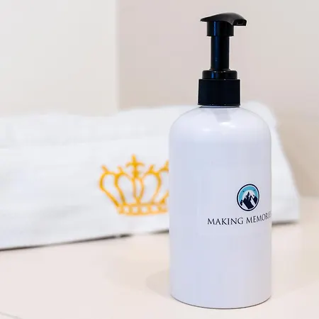 Cute & Cozy Oasis, Private Afternoon Sun Terrace Kandersteg