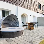 Cute & Cozy Oasis, Private Afternoon Sun Terrace * Kandersteg